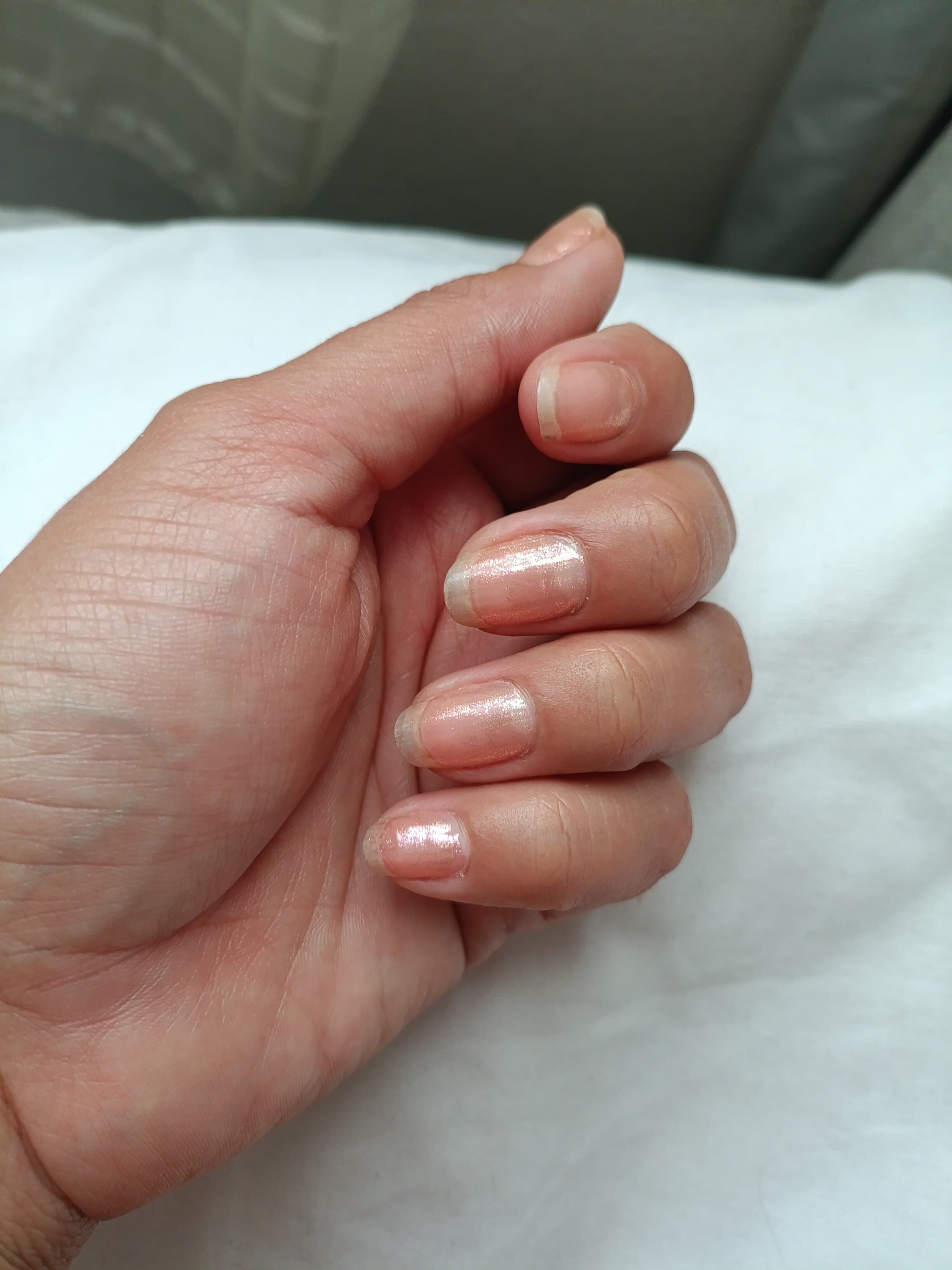 Una chava con manos bonitos 😻 banner image