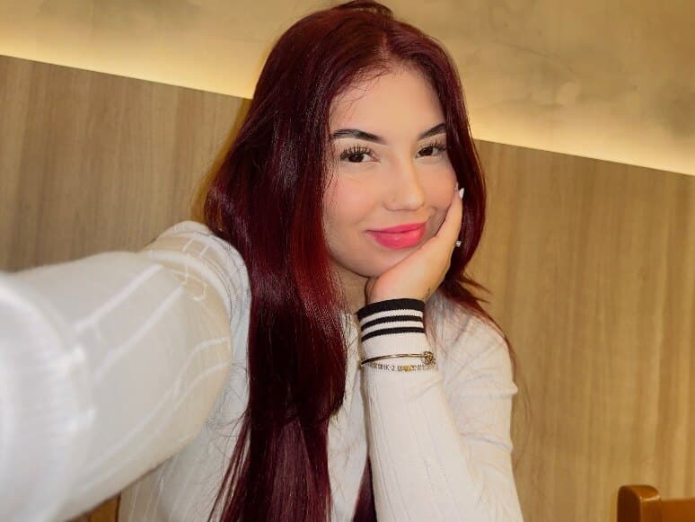 Anna_hyller banner image