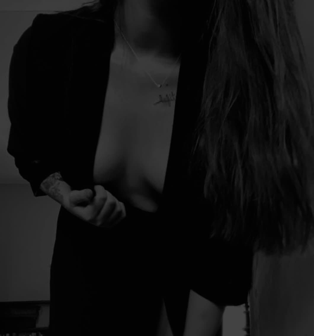 Inked babe banner image