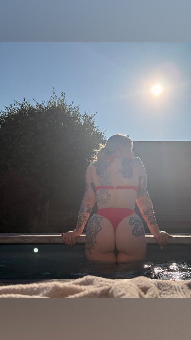 Sweet as Cherry 🍒 💋 banner image