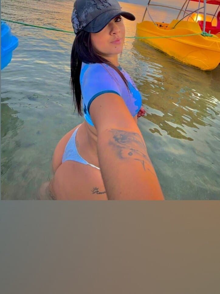 NICOLE PÉREZ banner image