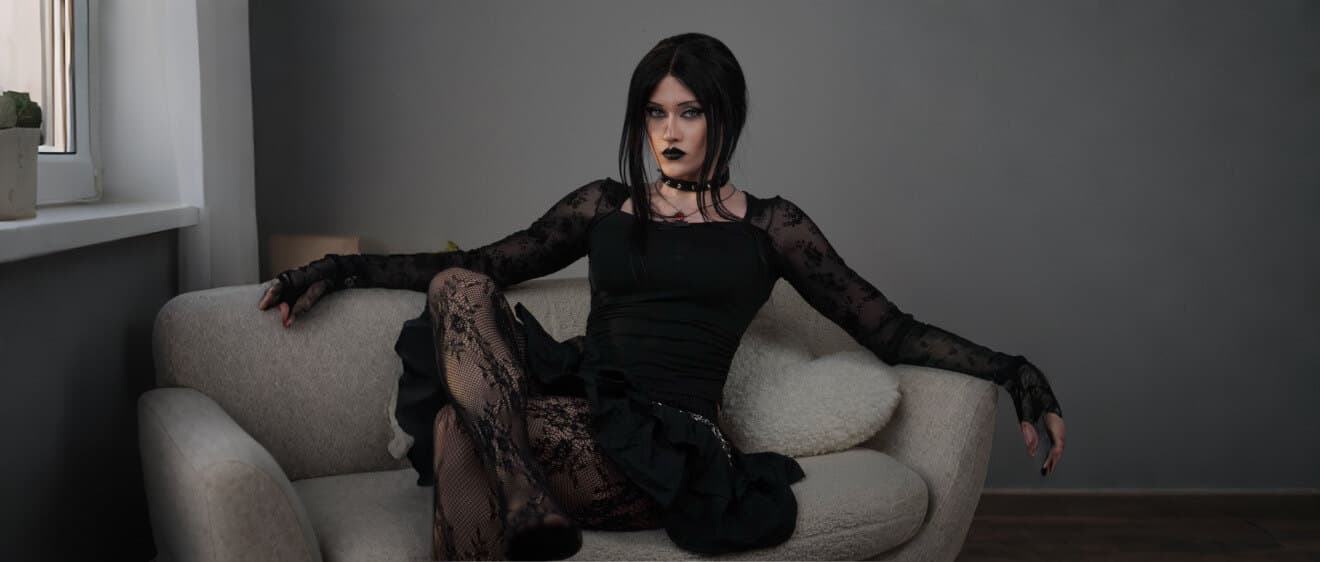 Riley - Free Page ㅤ♡ banner image