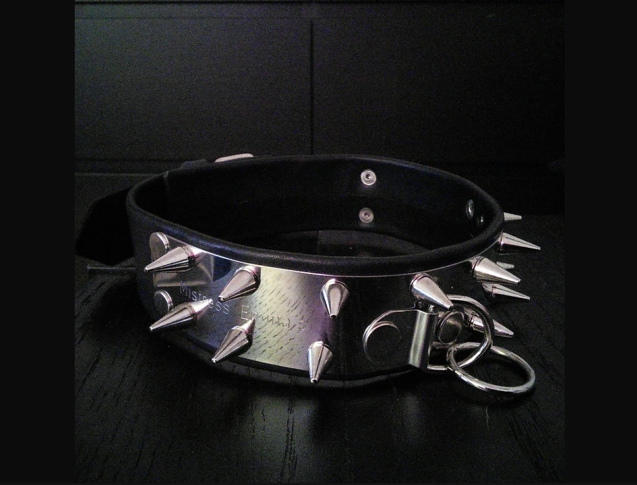 dominatrix Miss Emma banner image