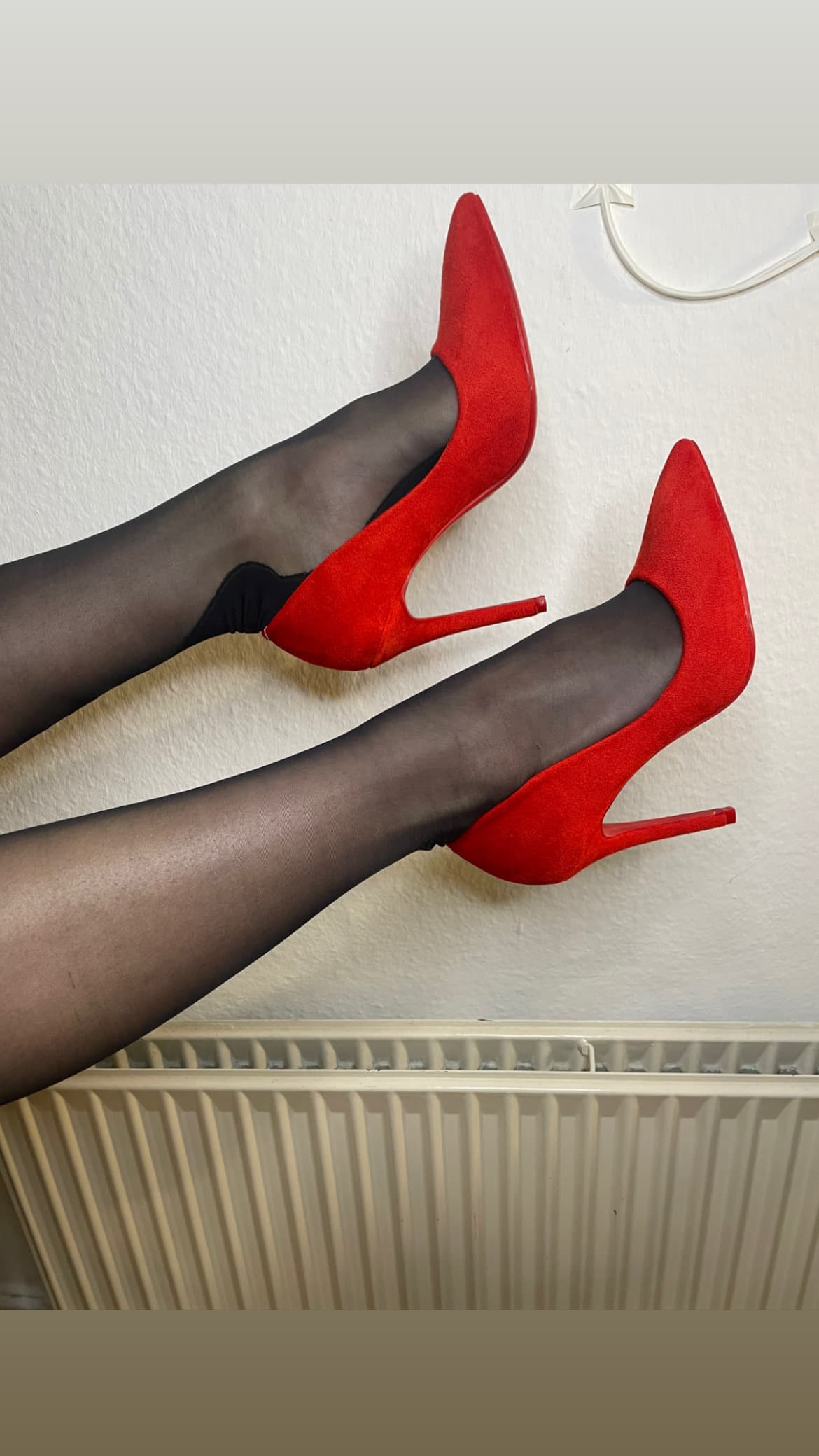 TaraEdensFeet banner image