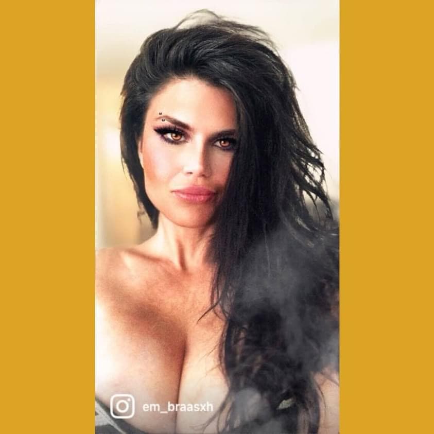 Sexy Em banner image