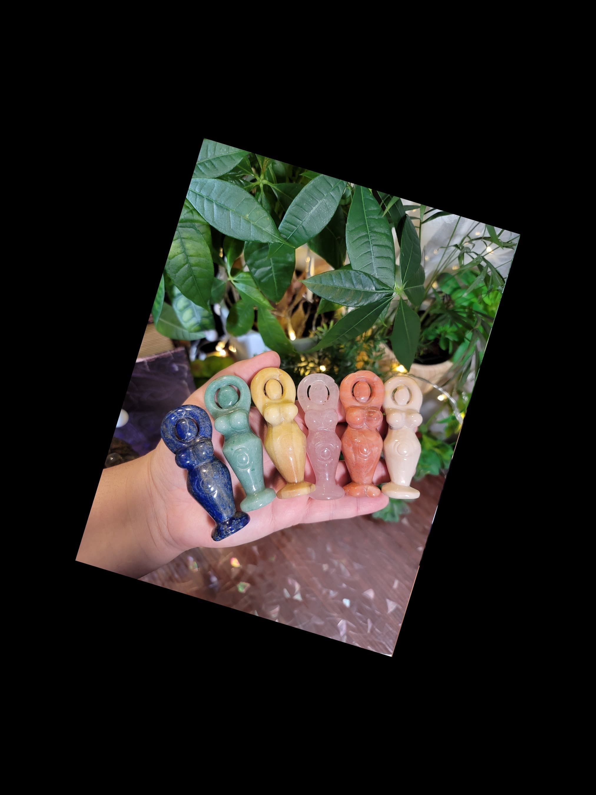 CuRvY_crystal_goddess banner image