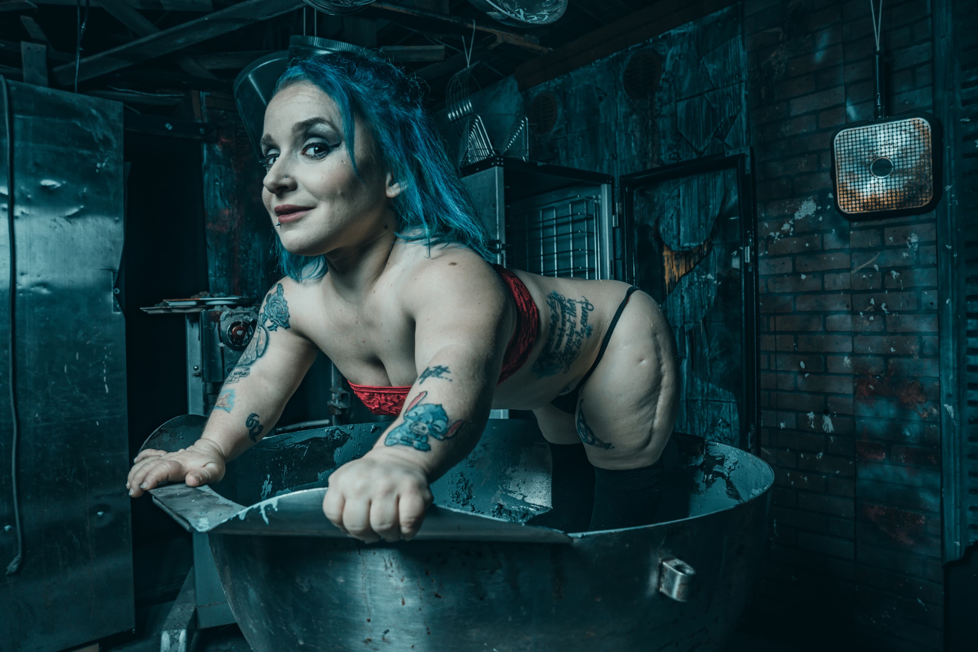 Midget Stripper xxx sassee Cassee free banner image