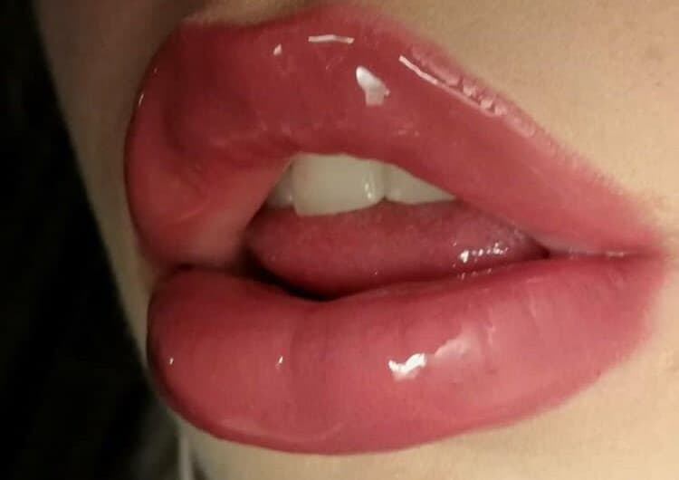 SexSie CC ✨ FREE ✨ banner image
