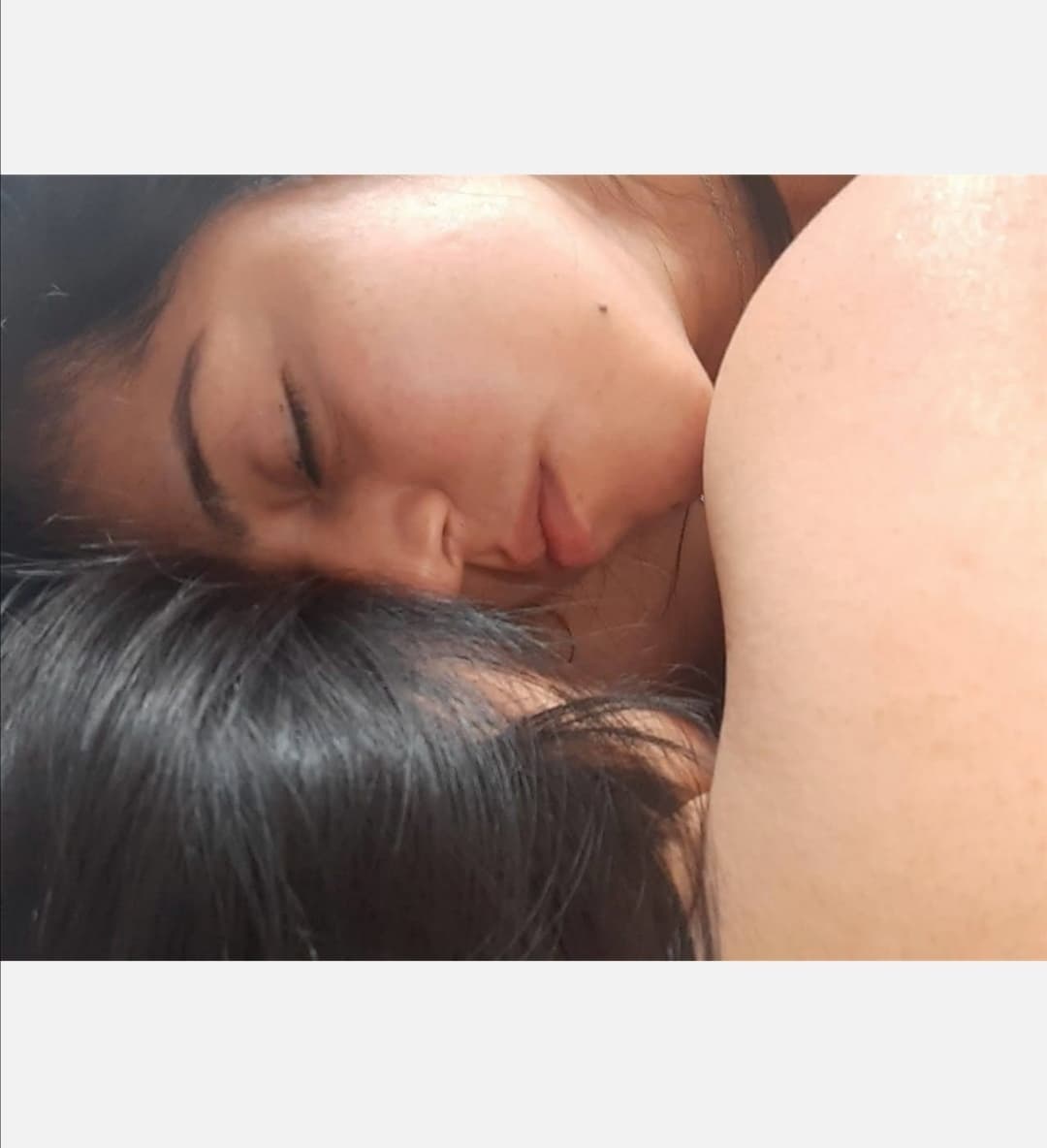 Y si me besas... banner image