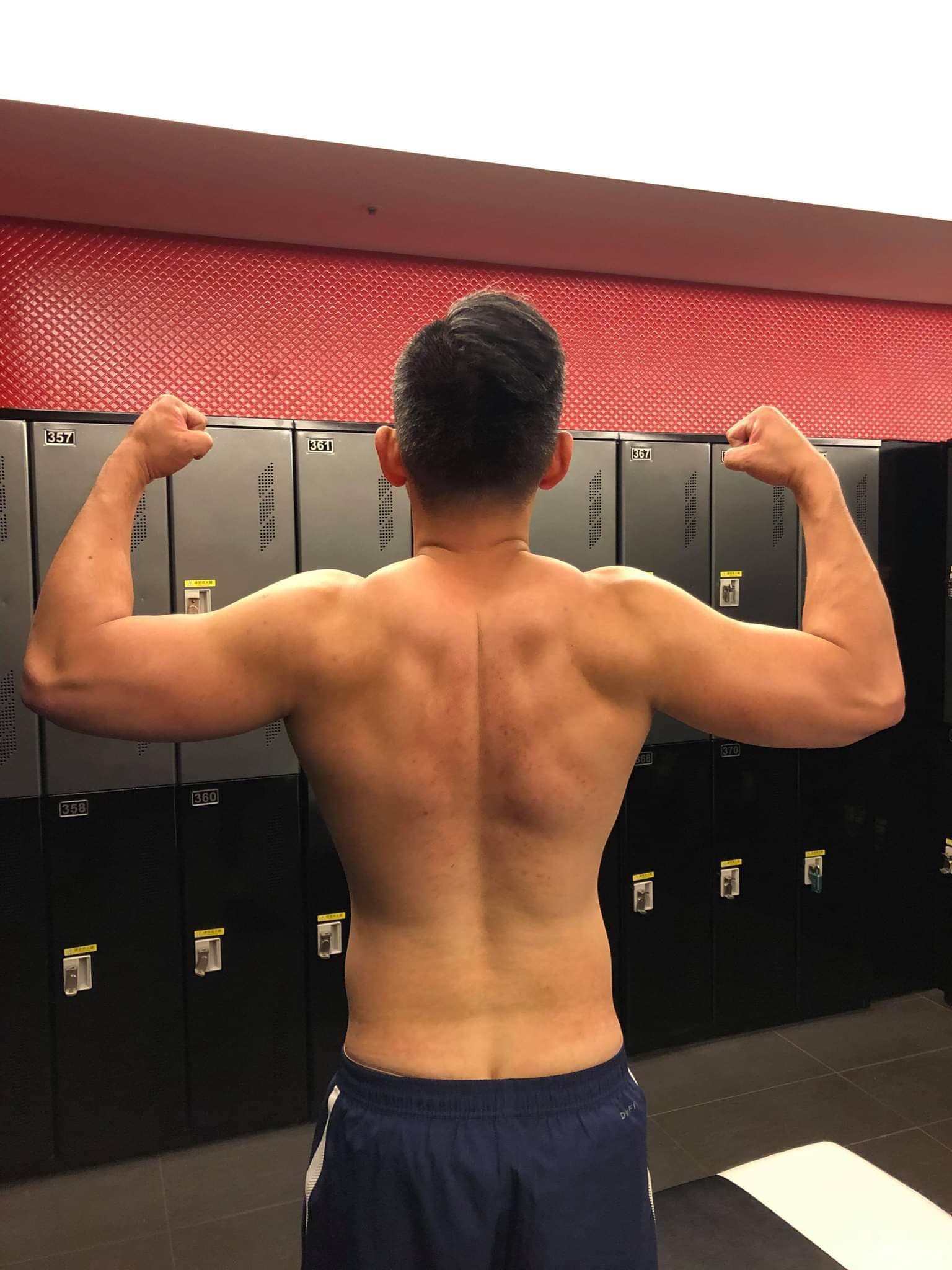 徐英雄(健身肌肉單親爸) banner image