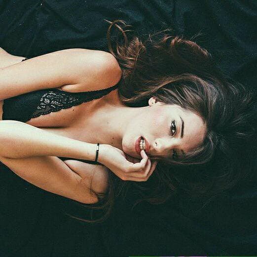 Lola Hoop (LustLouise) banner image
