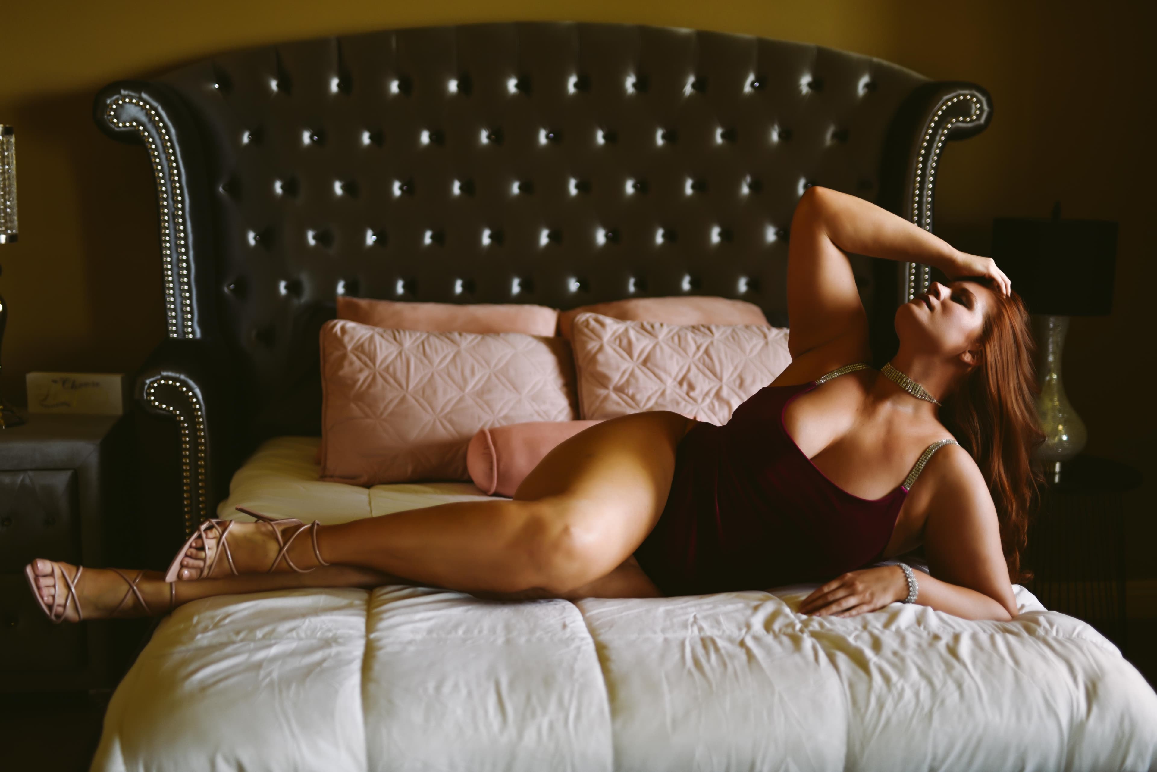 Kristin Leigh banner image