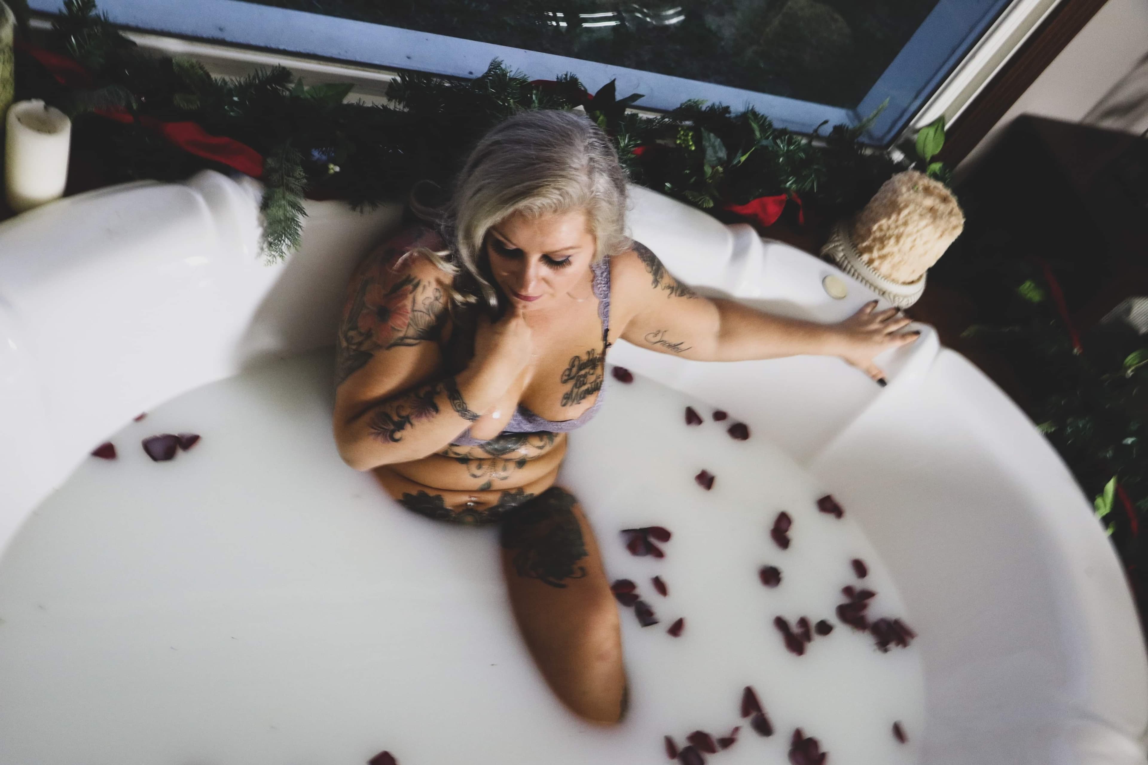 Tatted Curvy banner image