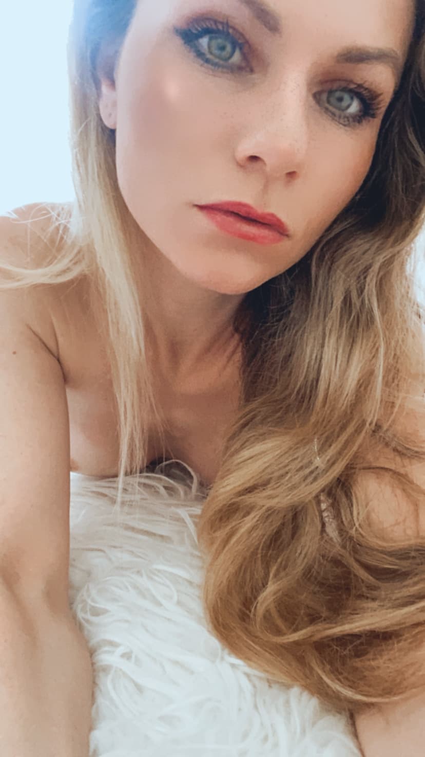 Tinyhottie87 banner image