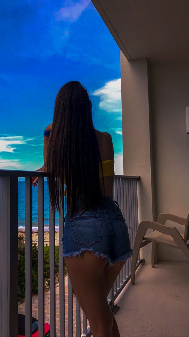 Estefanny banner image