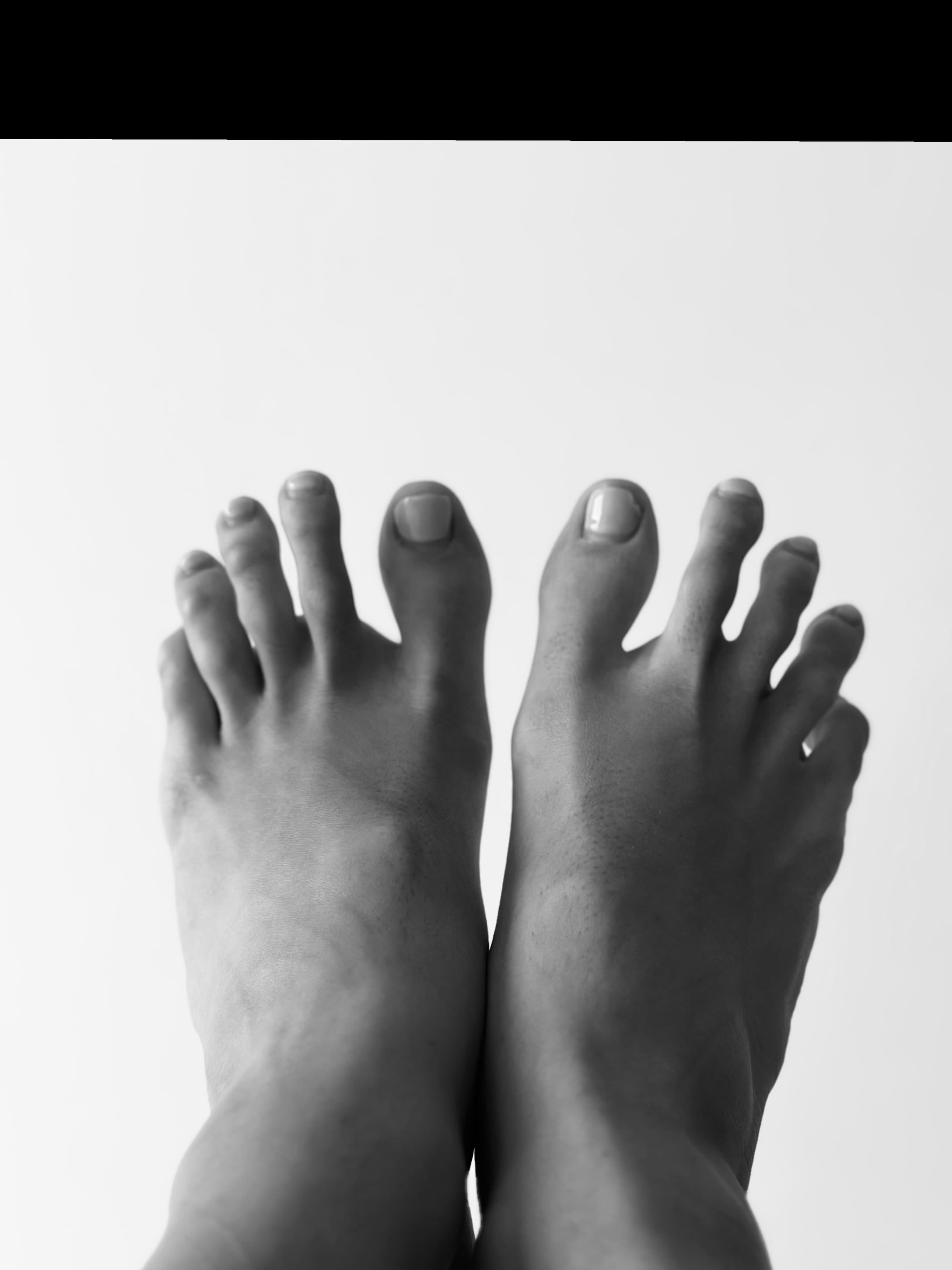 Vicky Long Toes banner image