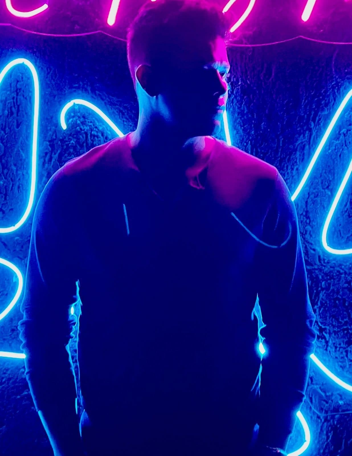 Roberto Mendoza banner image