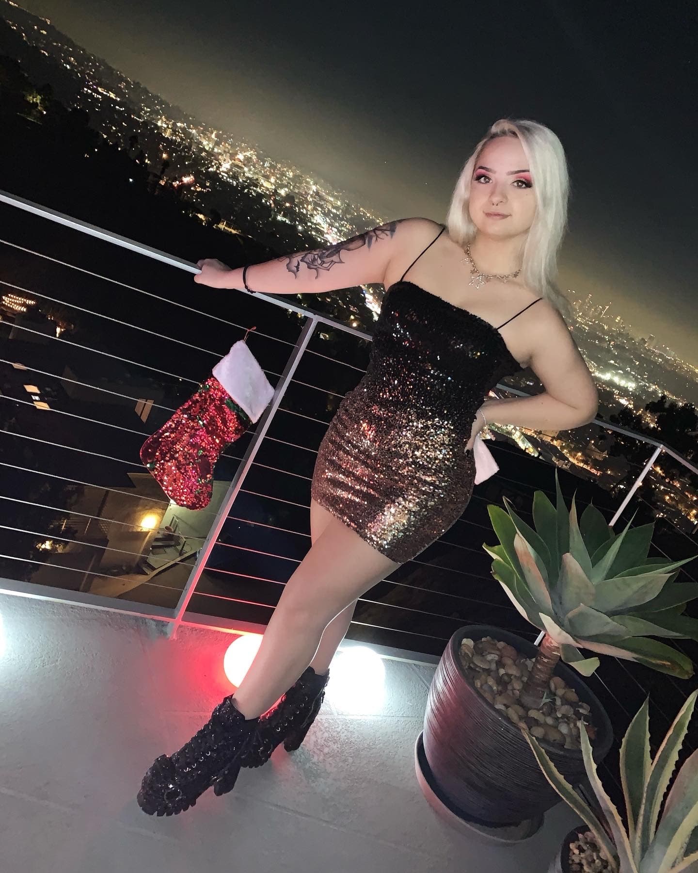 CheekyWahmen banner image