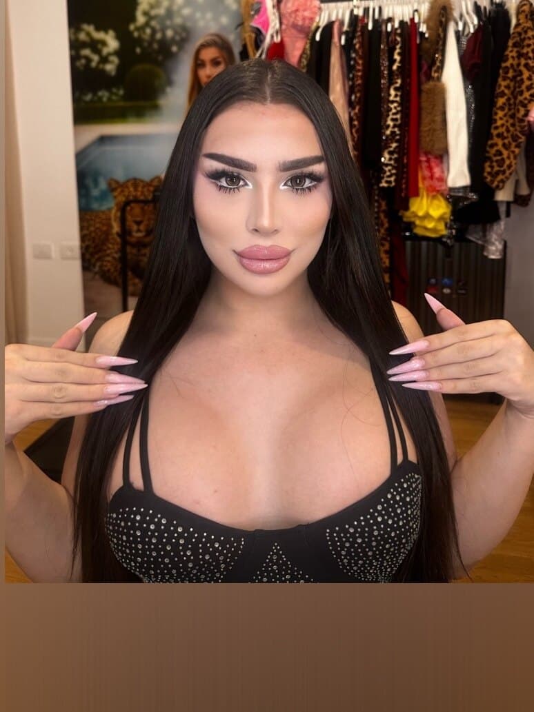 lona banner image