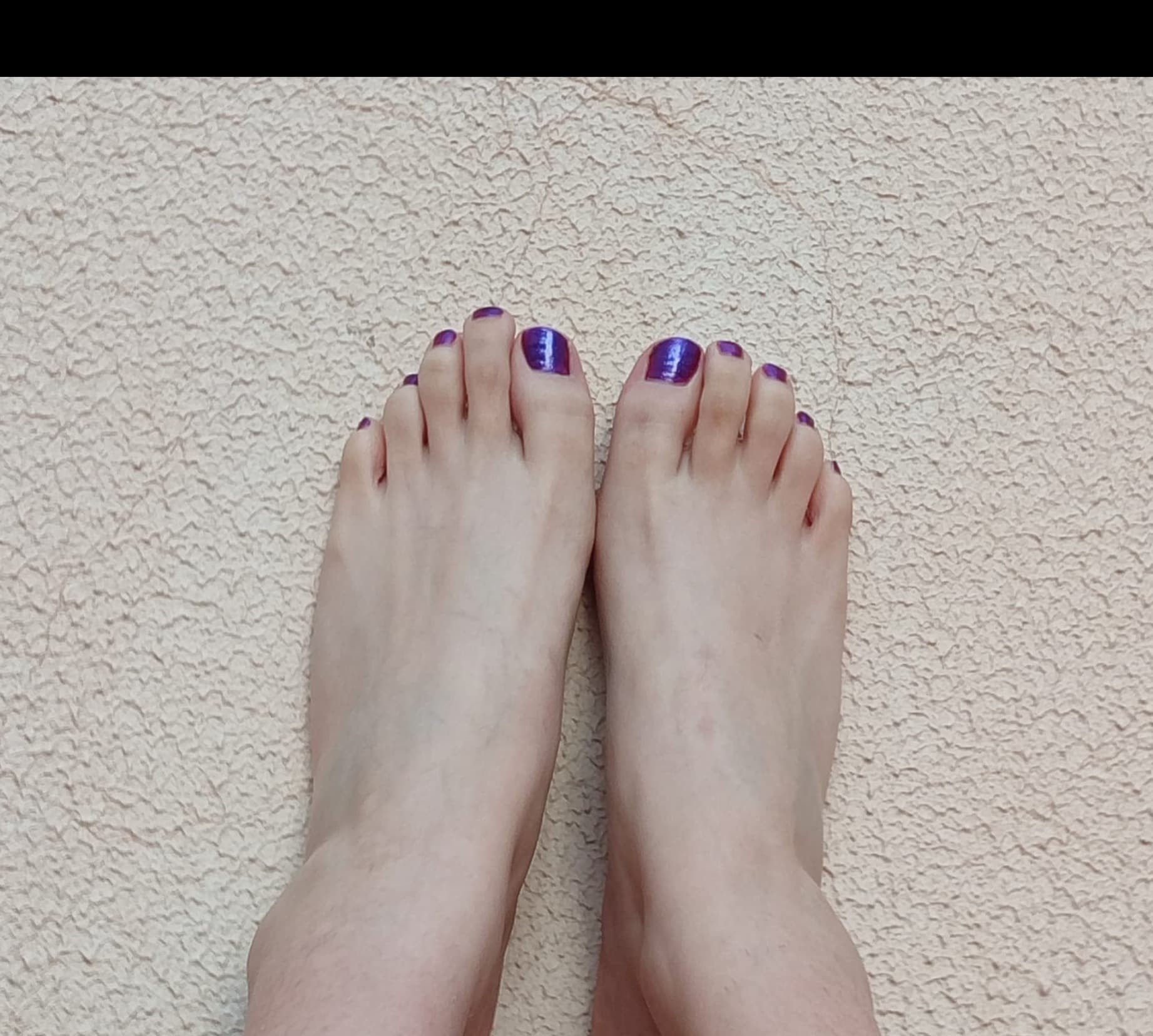 Dylan's feet banner image