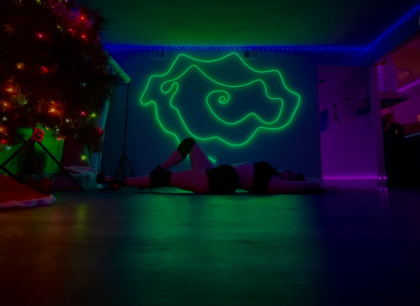 Jamie Luvv banner image