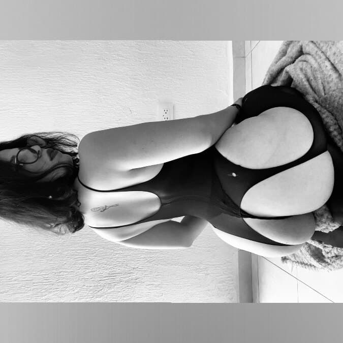 MadamePeach🔥🍑 banner image