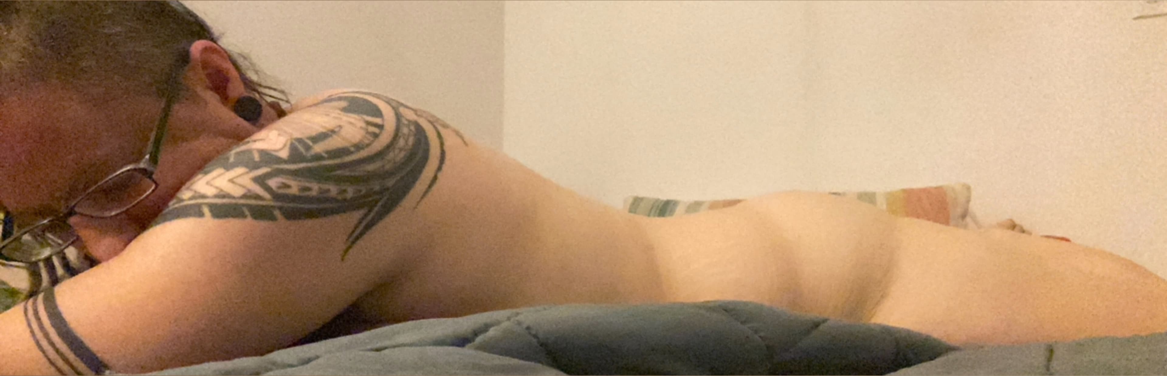 J banner image