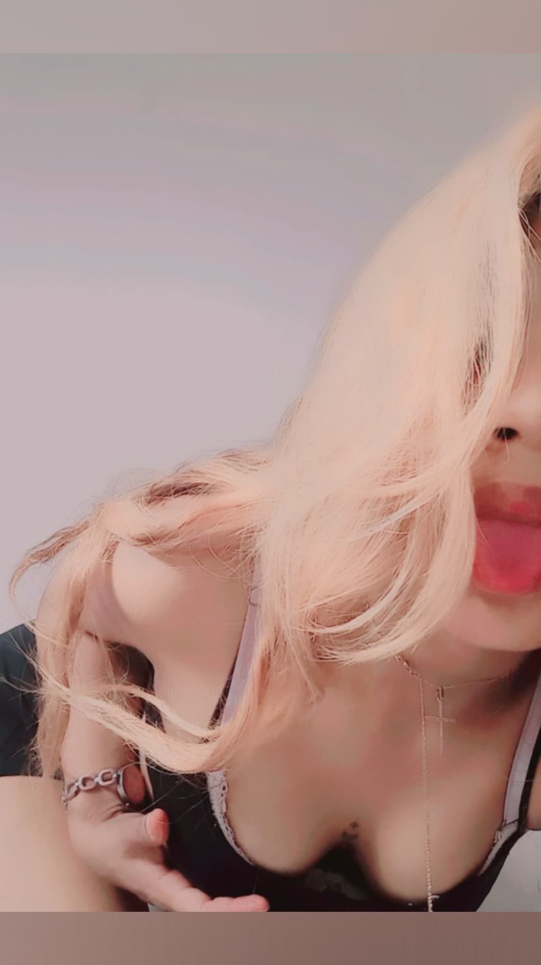 Daniela Lukyanova banner image