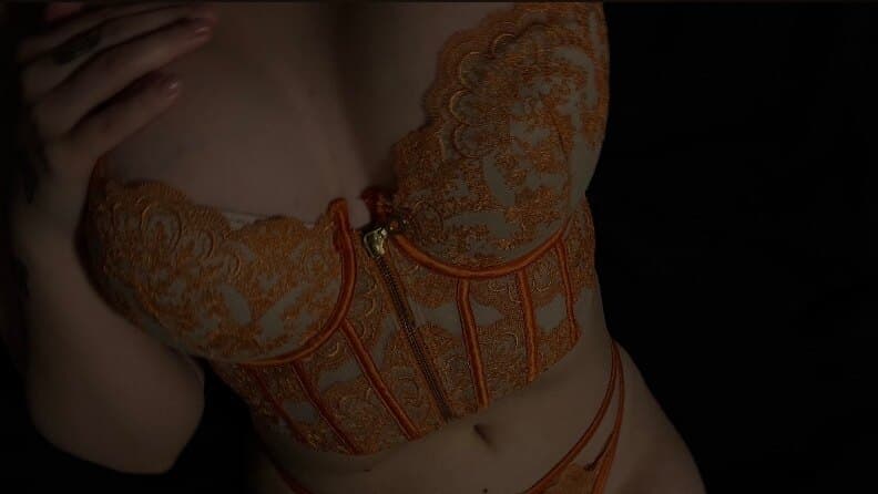 Naomi Skye - FREE PAGE banner image