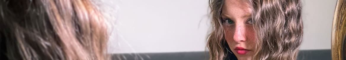 Aleja Crack banner image