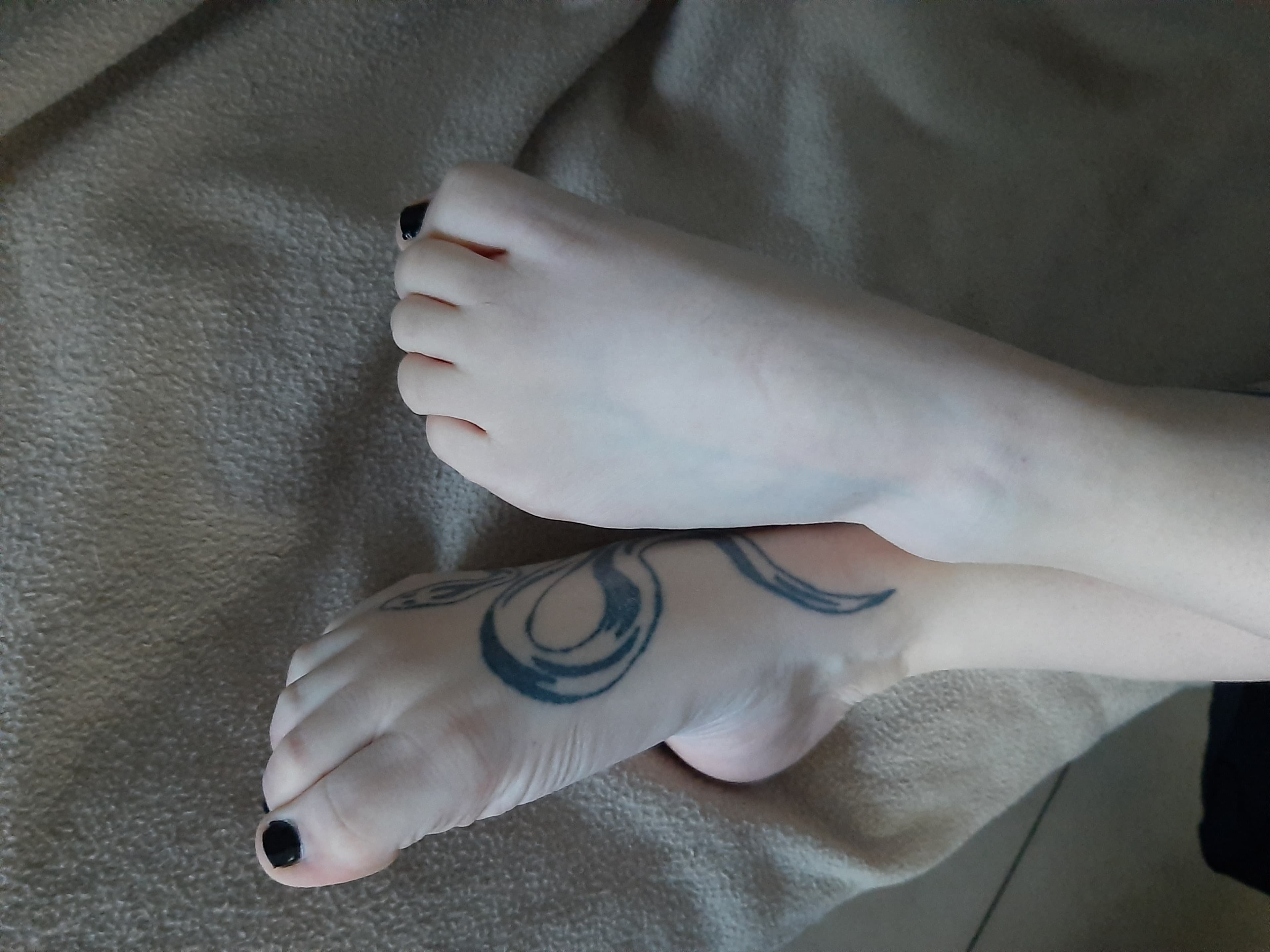 PrettyFeet banner image