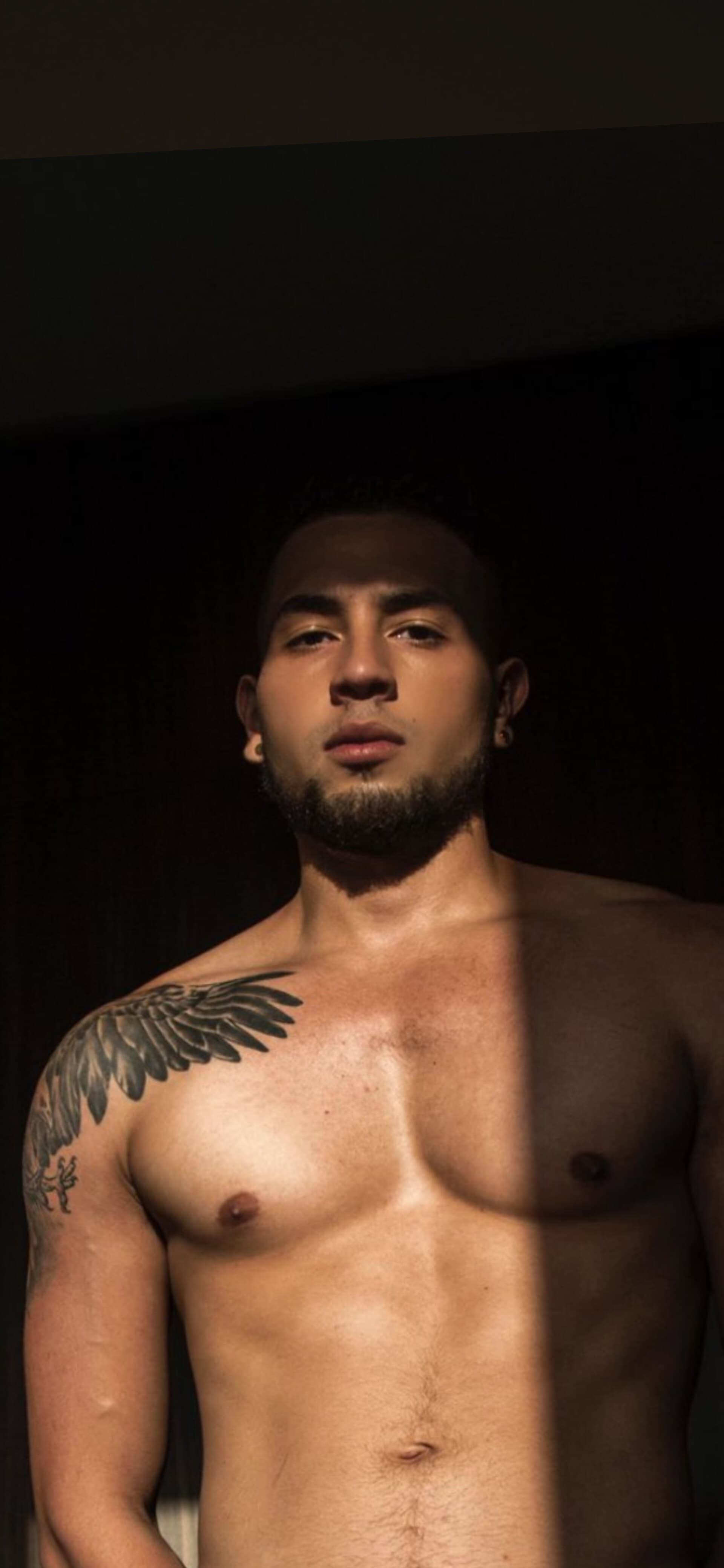 Henrry H Hernandez banner image