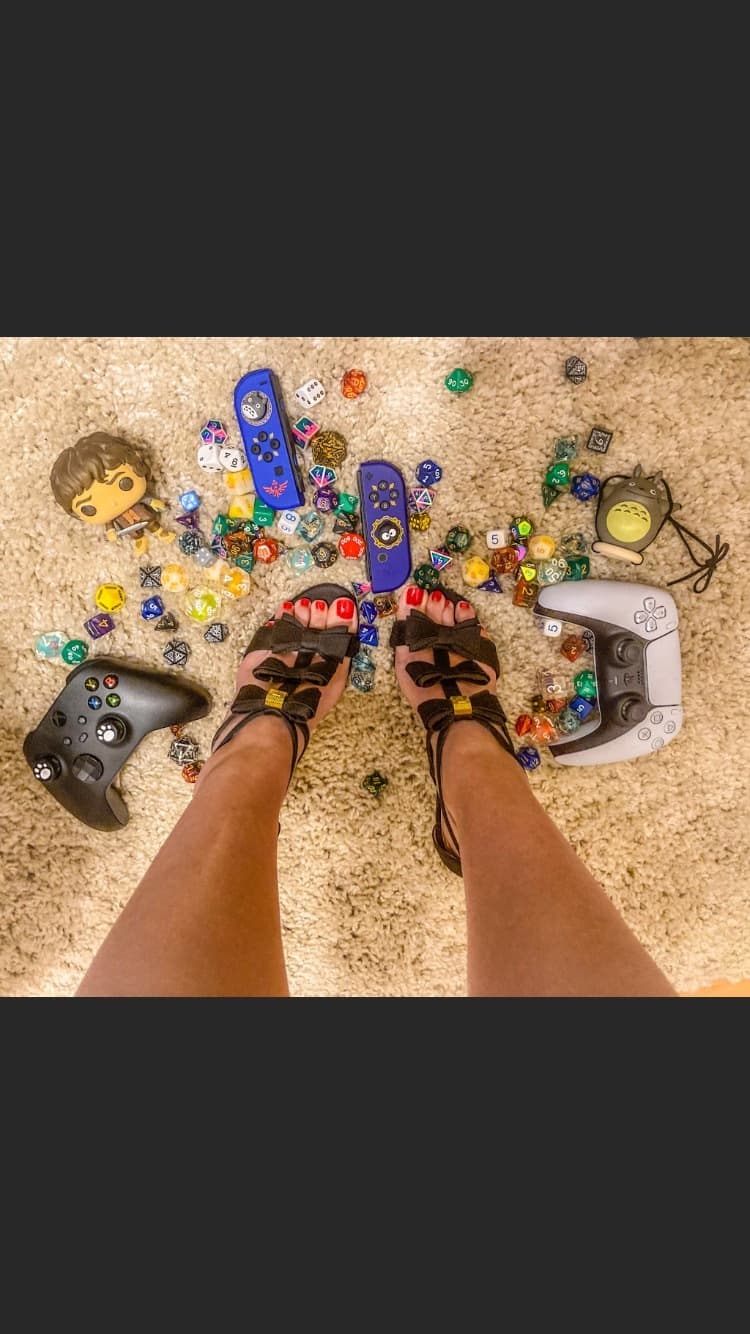Roxy Feet banner image