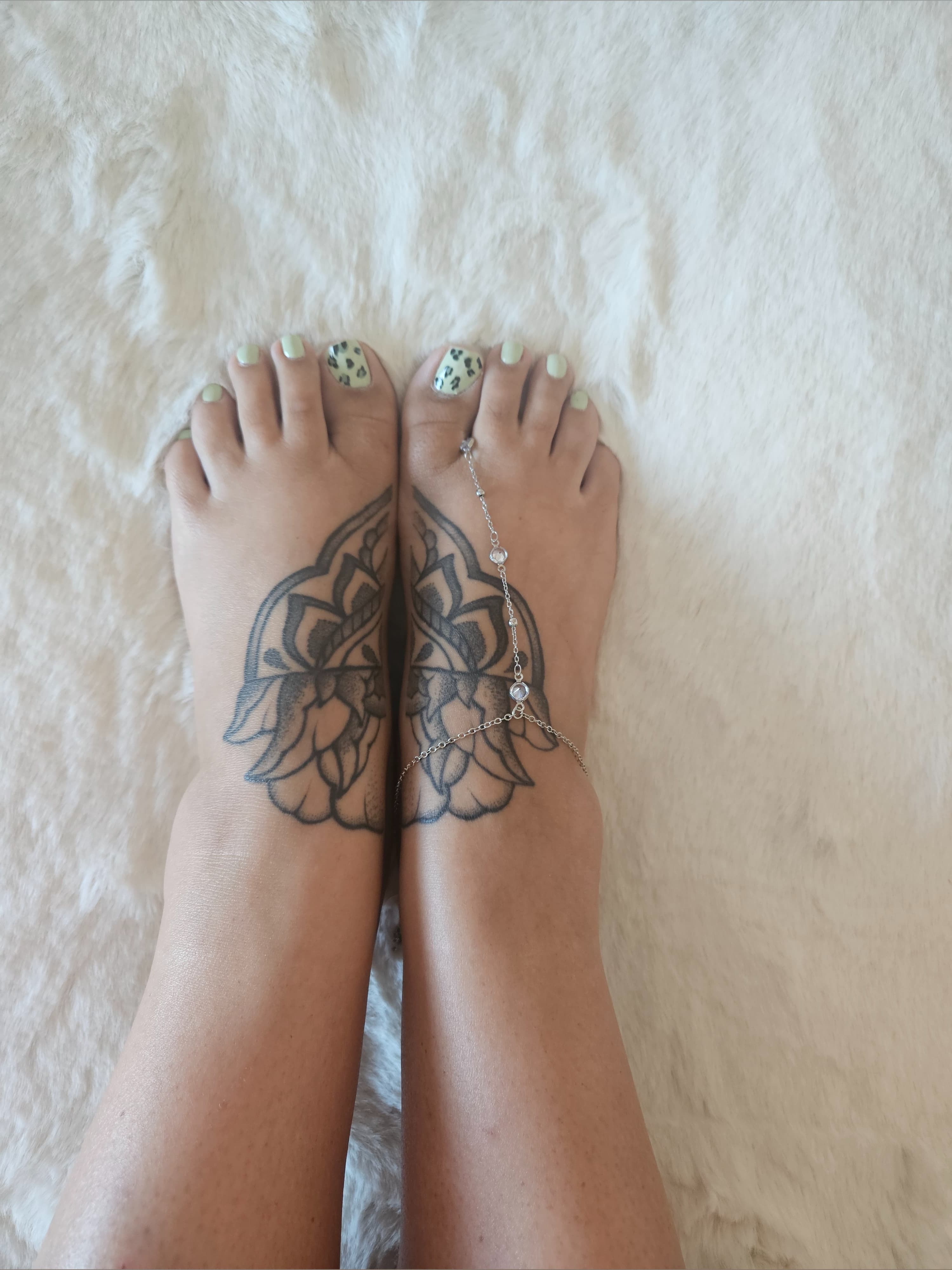 Barefoot bunny π° π banner image
