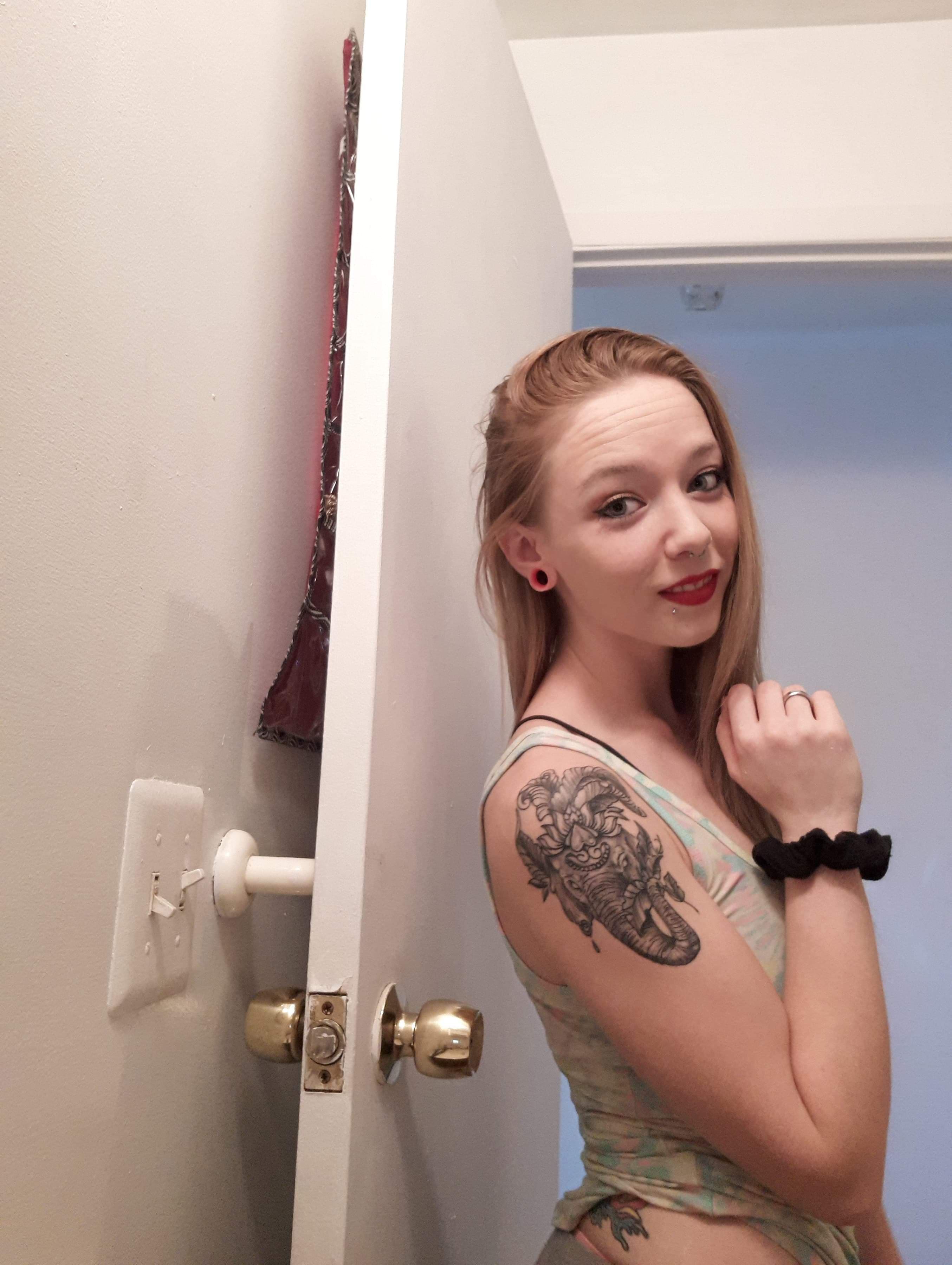 🖤💥Bombshell Babe 💋😍 banner image