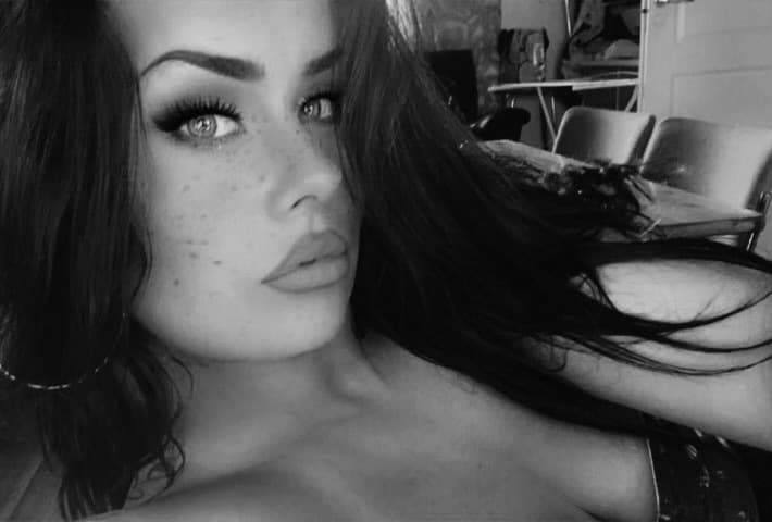 BellaDominatrix banner image