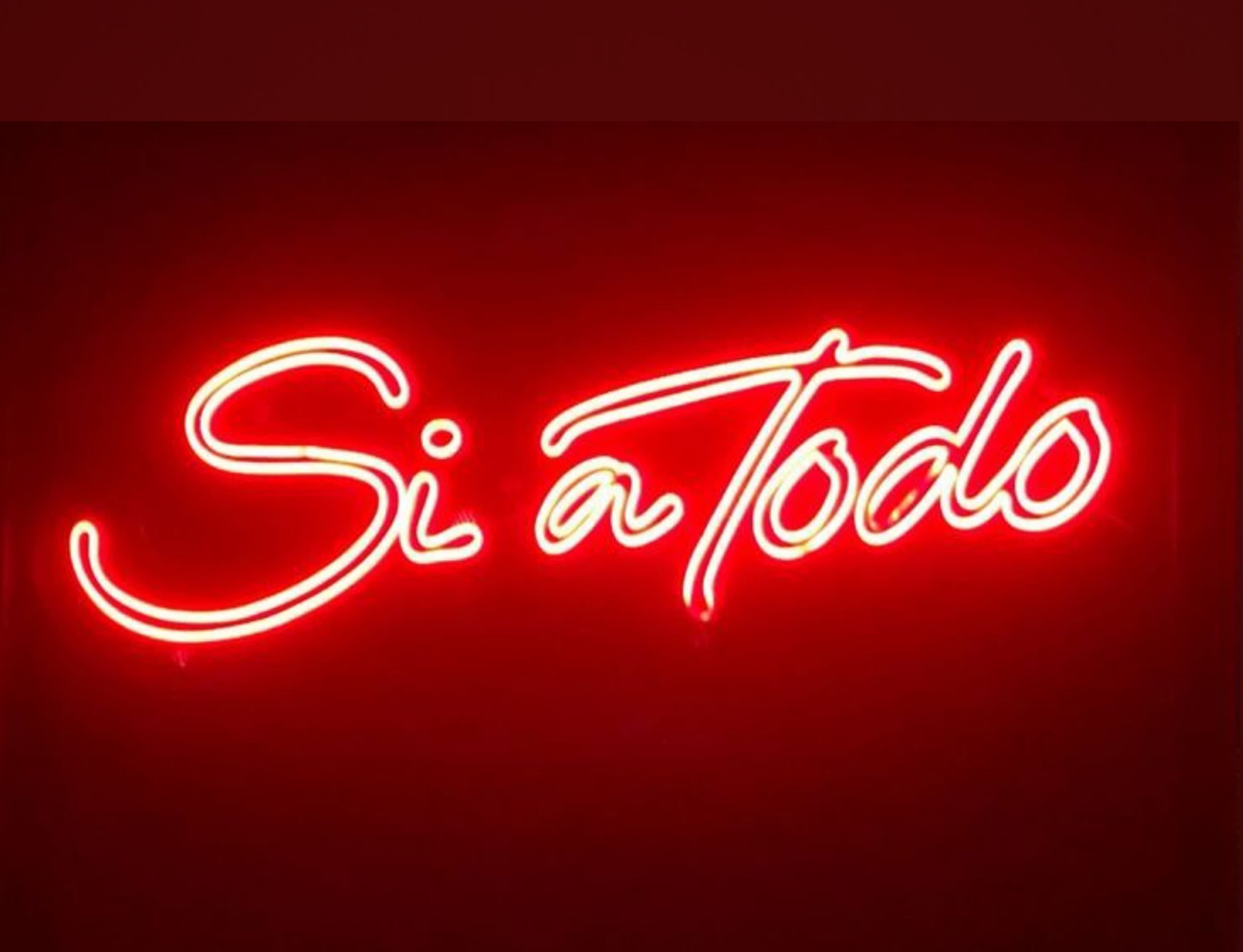 María banner image