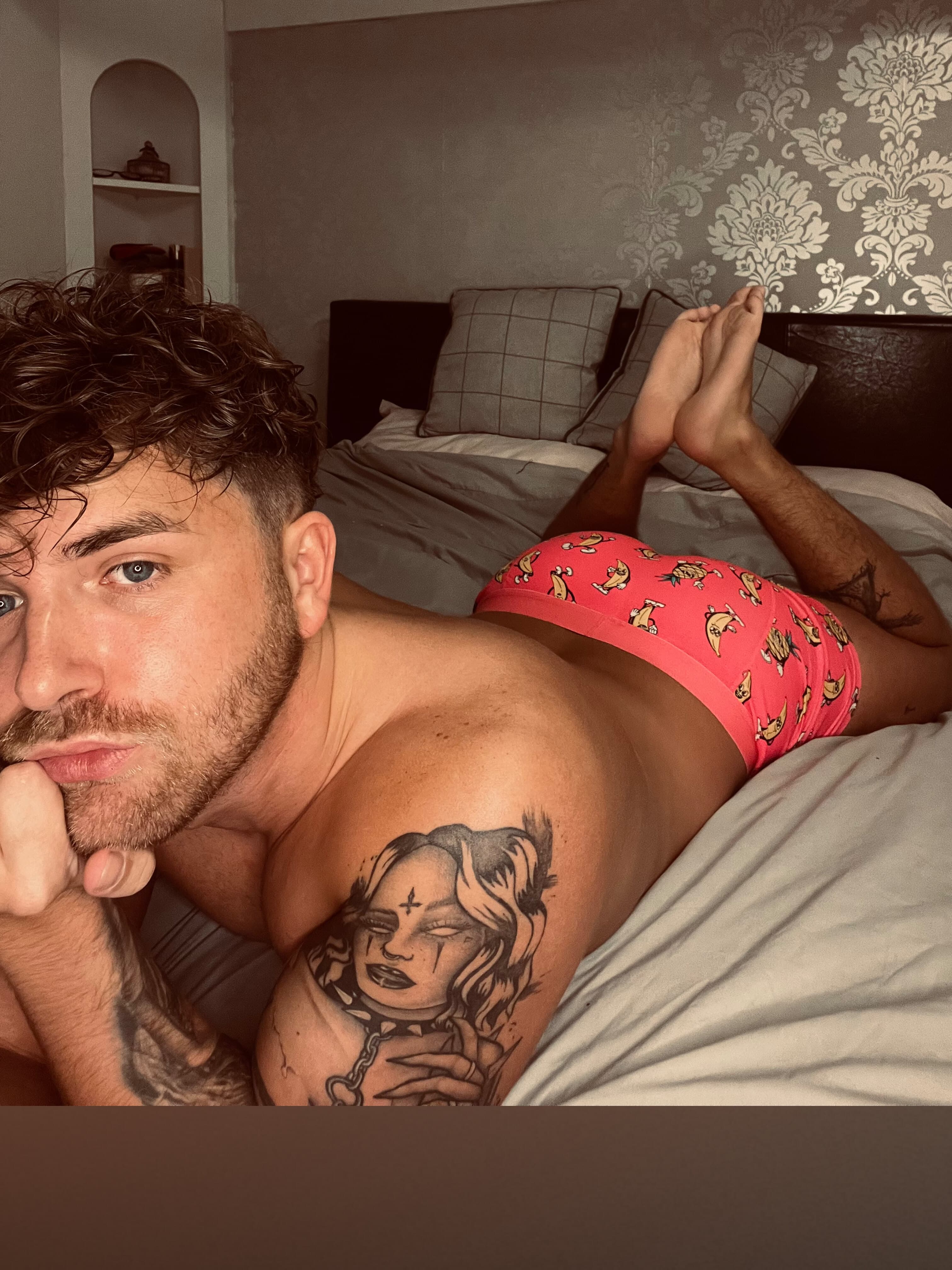 Sam🖤 banner image