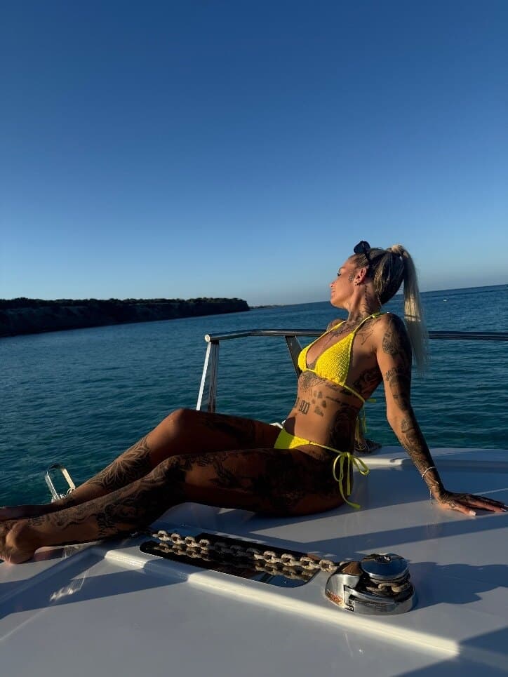 Nina💋 banner image