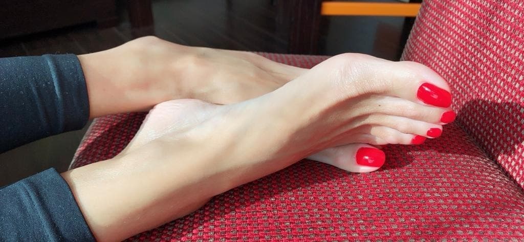 Feet Goddess Elina banner image