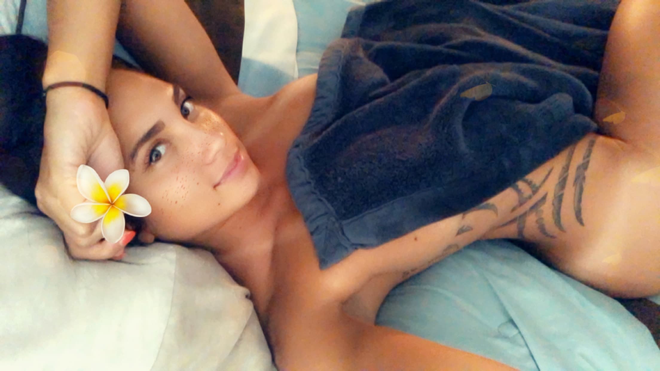 Nicole Laurell banner image