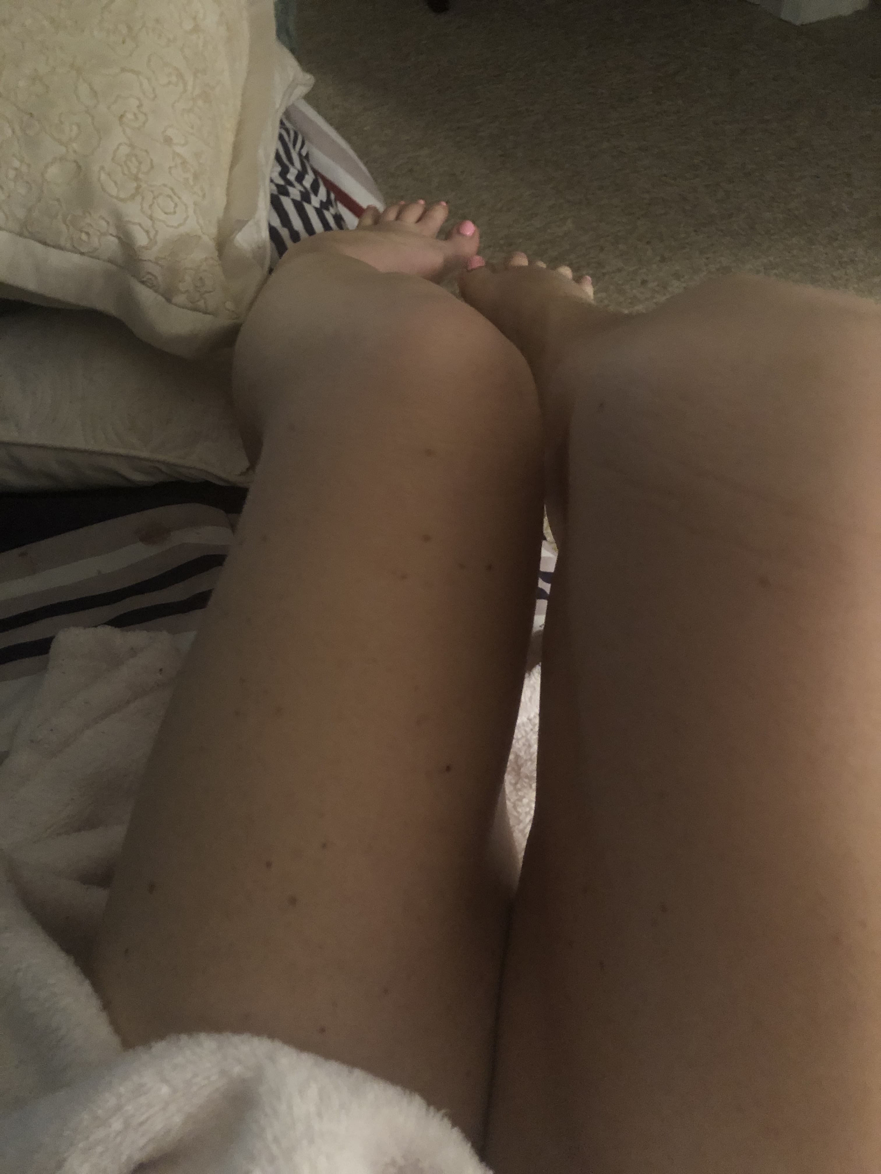 Sexy Feet Girl Loves Nylons Pantyhose banner image