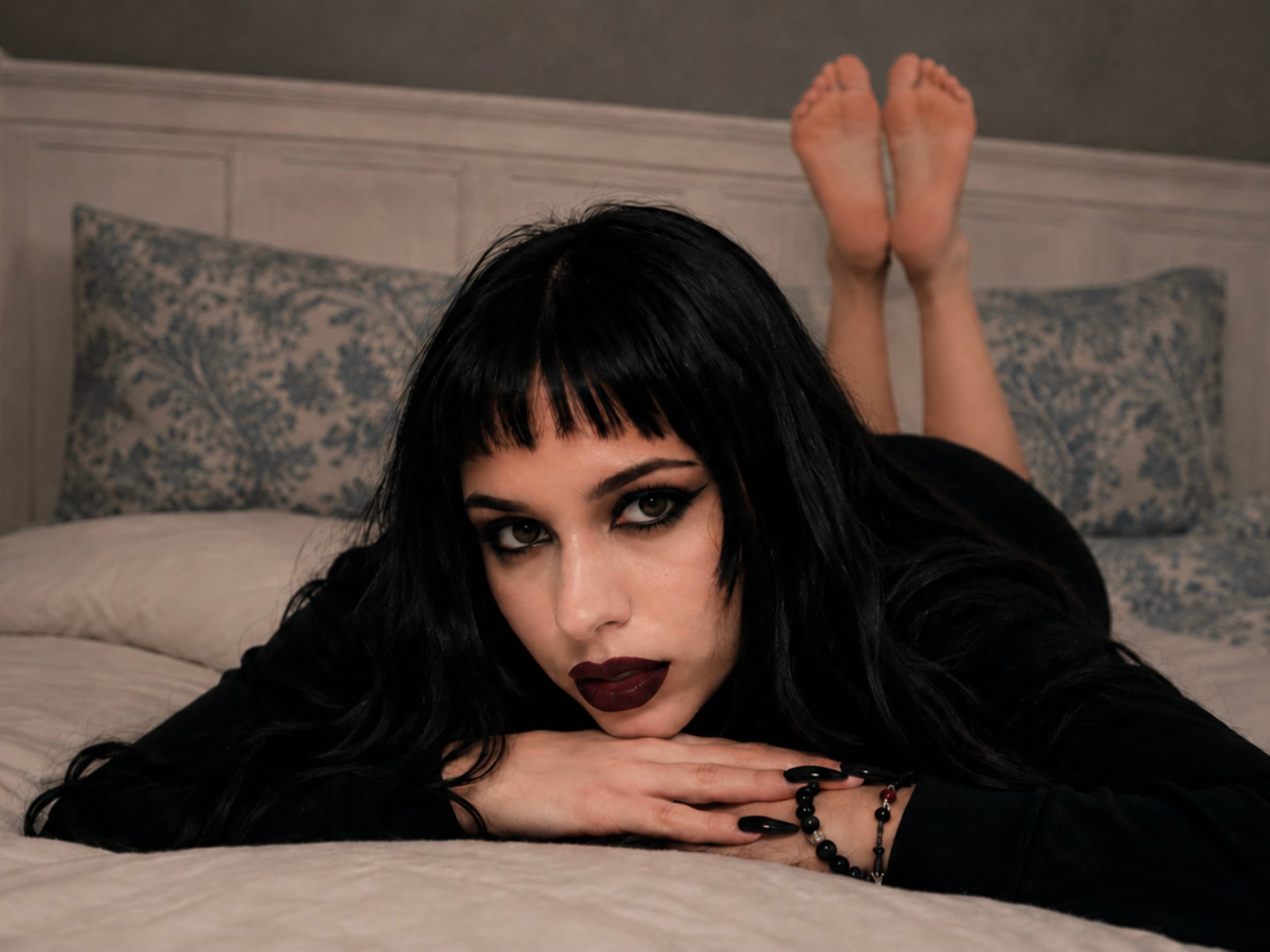 ava ♡ banner image