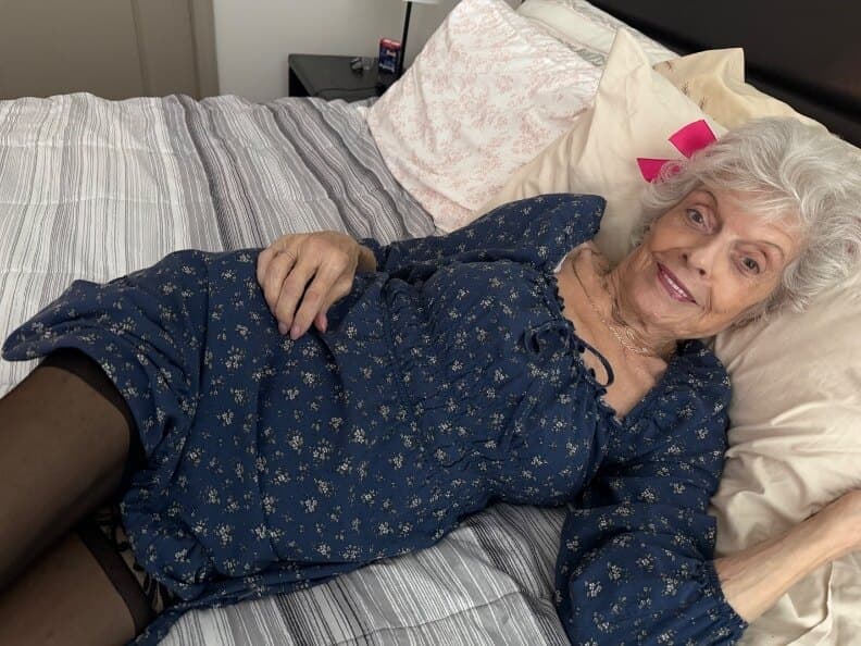 Grandma Linda 👵 banner image