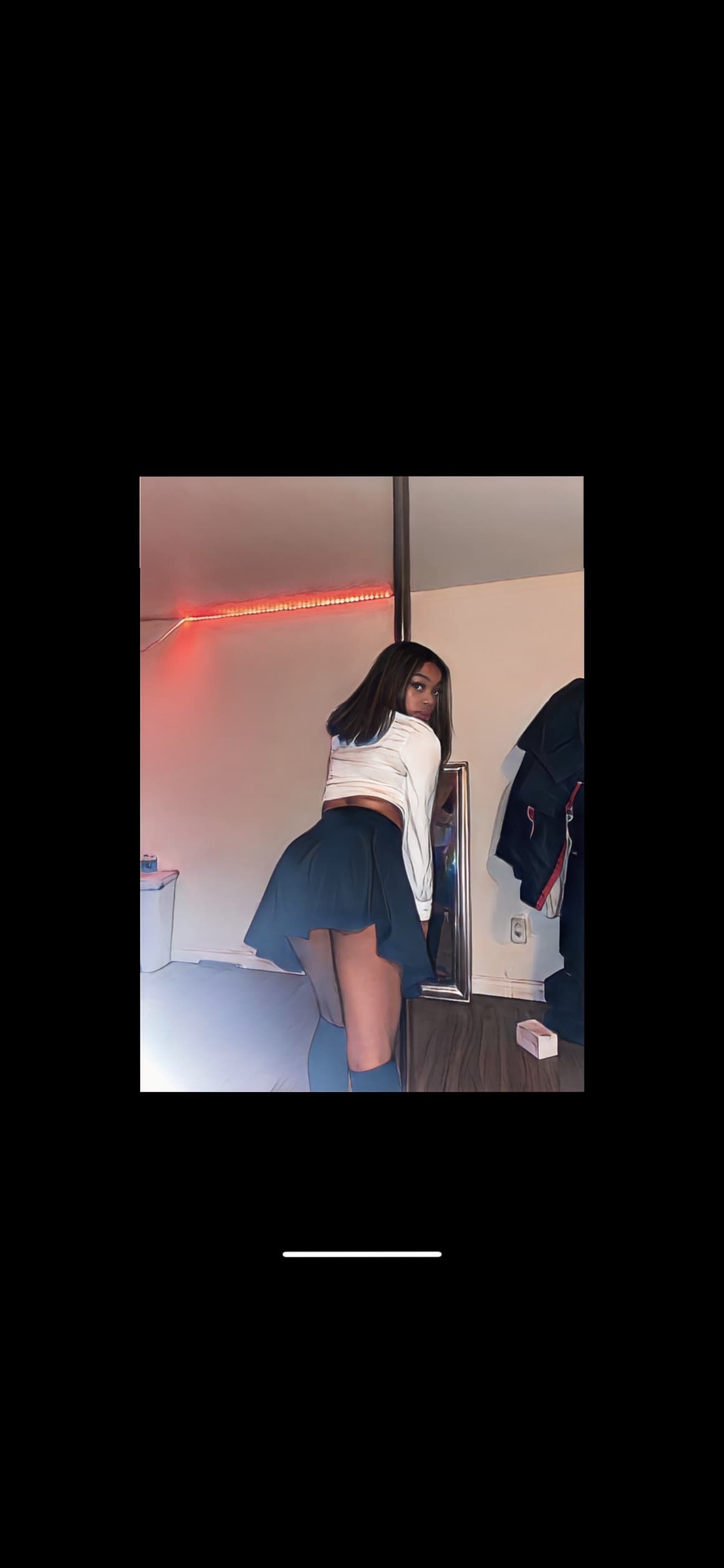 Her💋 banner image