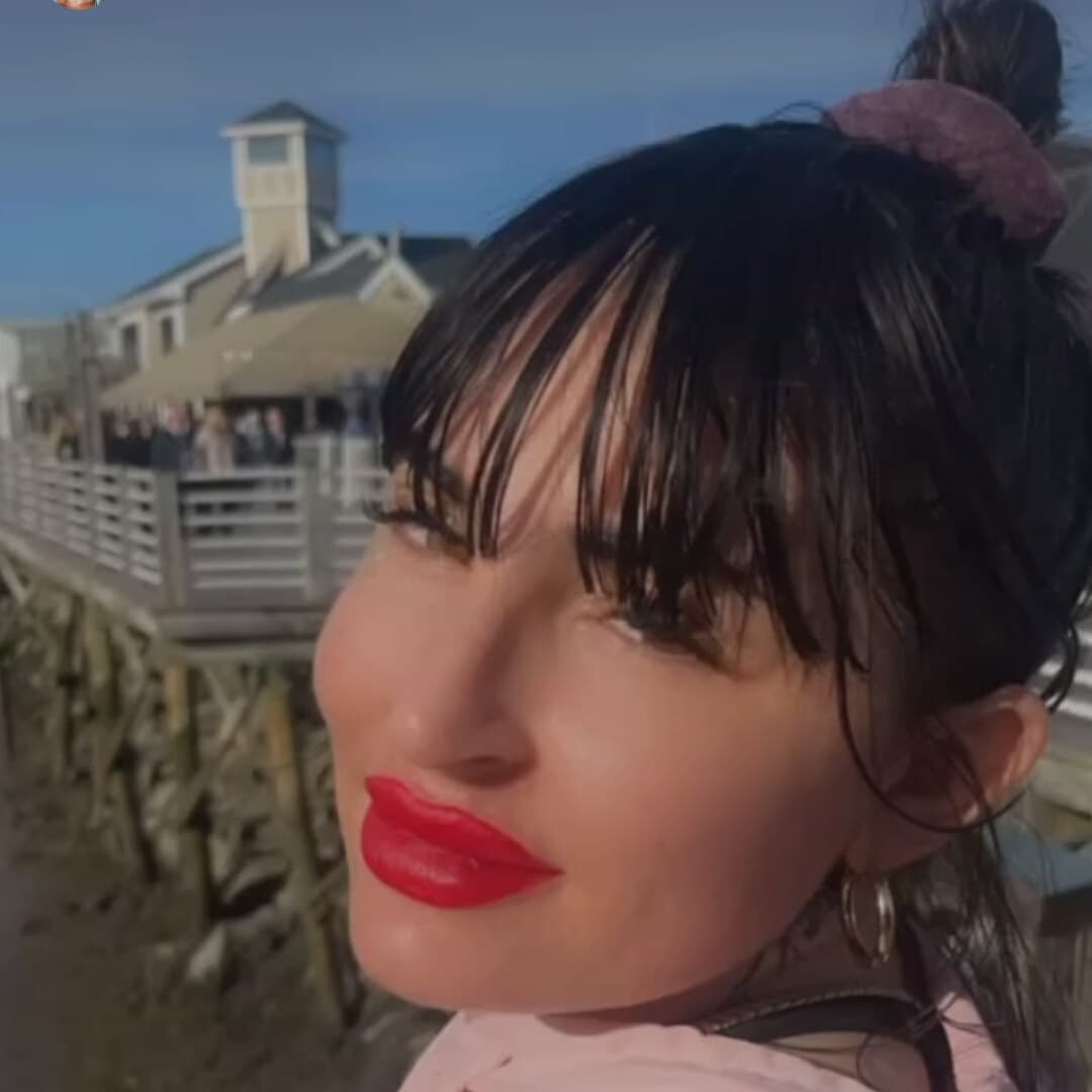 Selena ray banner image