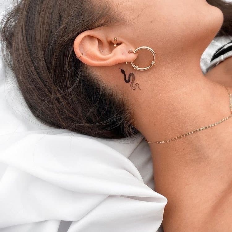 Lola banner image
