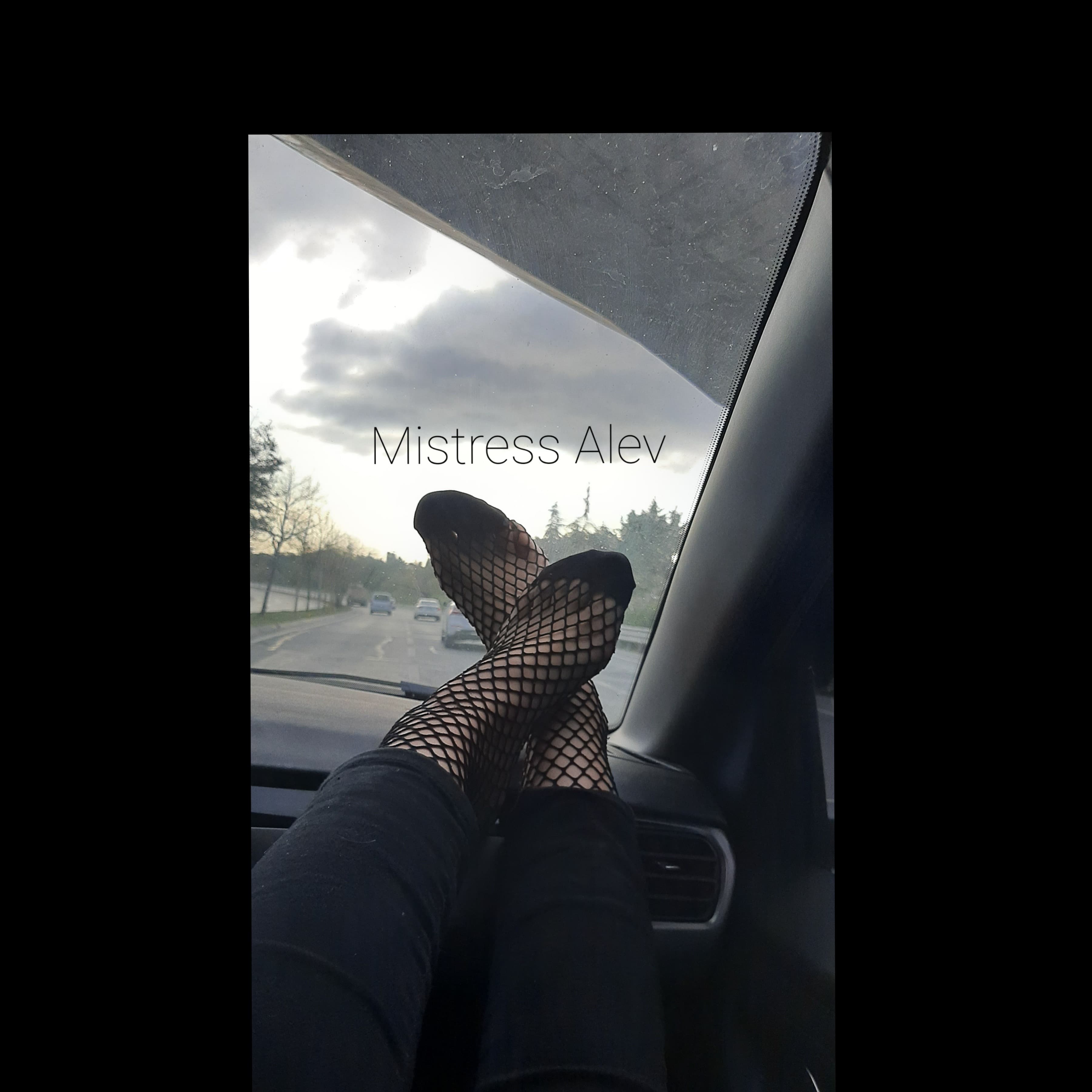 Turkish Mistress Alev banner image