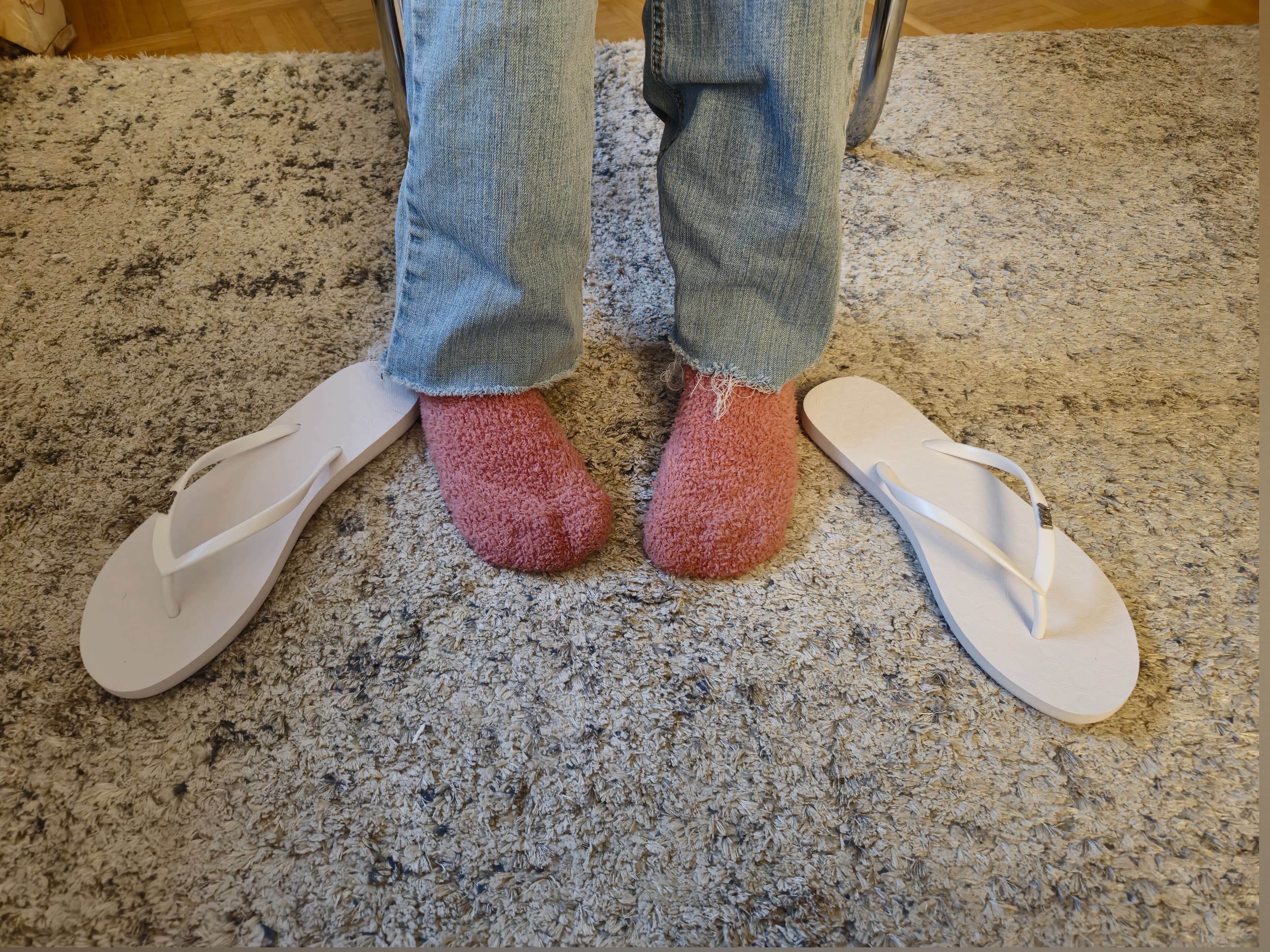 Leonaria Feet Paradise banner image