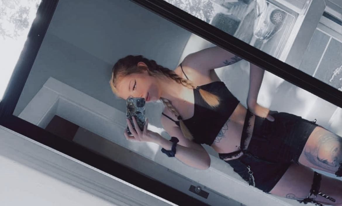 Becca Lynn FREE banner image